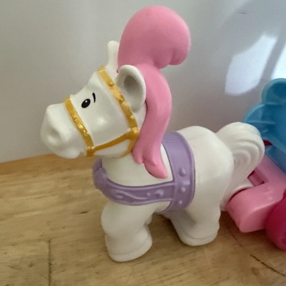 Fisher Price Little People Disney Princess Cinderella Dancing Carriage Prince